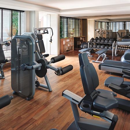 Oasia Resort Sentosa By Far East Hospitality Сінгапур Екстер'єр фото The gym at the Mandarin Oriental, Munich