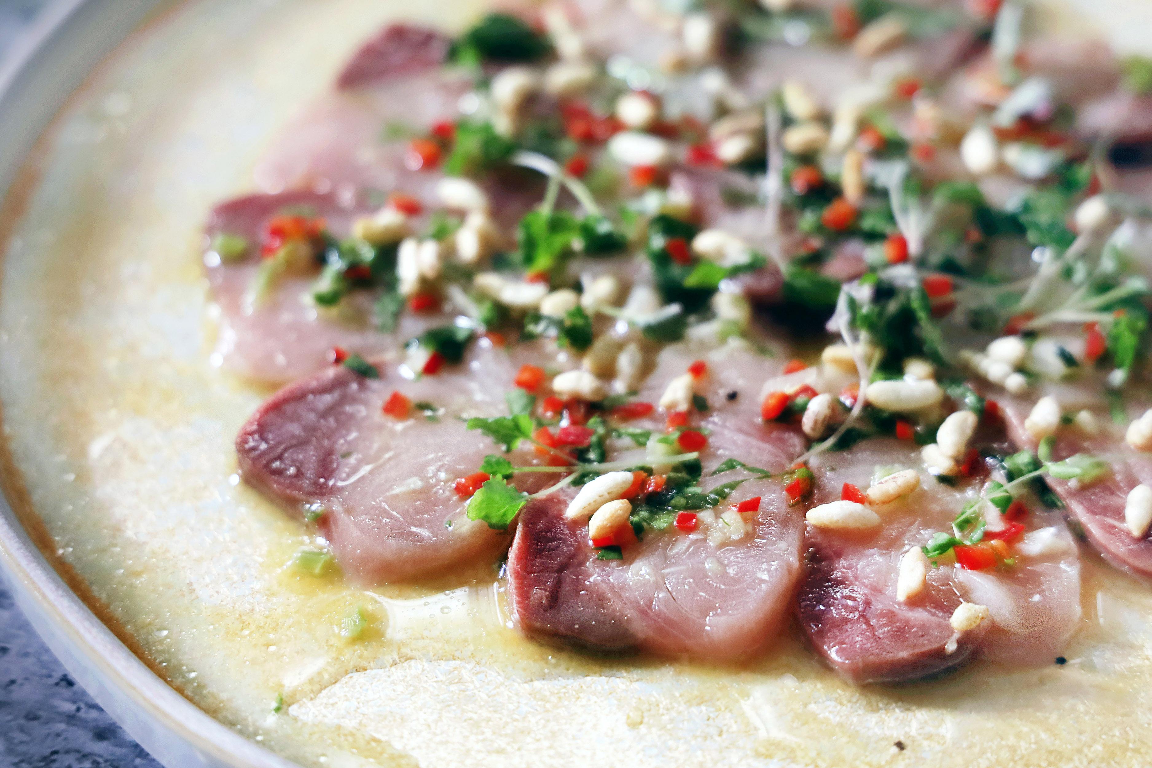 Oasia Resort Sentosa By Far East Hospitality Сінгапур Екстер'єр фото A dish of carpaccio